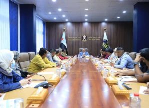 هيئة الشؤون الاجتماعية تستعرض أوضاع أسر الشهداء والجرحى والتحديات التي تواجههم