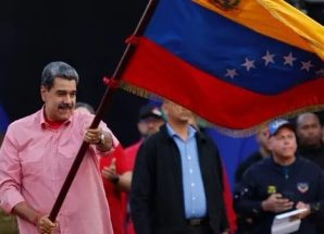 مسؤولون أميركيون يكشفون: ترامب قد يتواصل مع مادورو