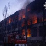 زيلينسكي: روسيا هاجمتنا بالصواريخ والمسيرات وحرمت الآلاف من الكهرباء