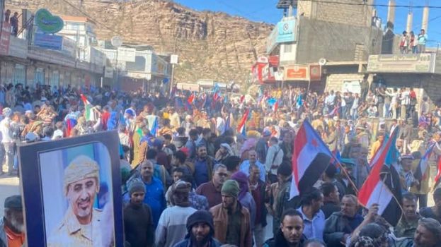 جماهير الشعيب تخرج في مسيرة حاشدة مطالبة بإعلان استقلال الجنوب