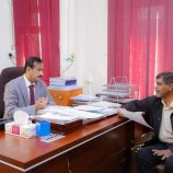 المحافظ بن الوزير يؤكد أستمرار دعم السلطة المحلية لمركز علاج الأورام وتوجه لإنشاء مركز متكامل ضمن المدينة الطبية بعتق