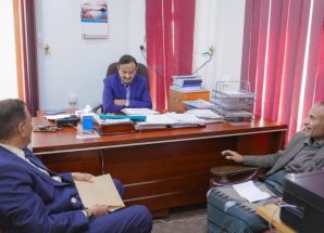 المحافظ بن الوزير يطّلع على أوضاع مديرية مرخة العليا ويؤكد رفع مستوى الأداء وتحسين الخدمات وتعزيز الاستقرار.