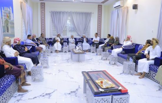 الكثيري وباعوم يزوران سكرتارية قبائل آل كثير برئاسة الشيخ عبدالله صالح