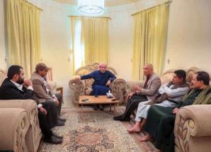 رئيس الجمعية الوطنية يلتقي رئيس هيئة الطيران المدني ومدير مطار سيئون