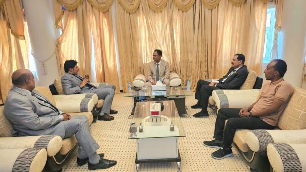 باعوم يلتقي مدير شركة النفط فرع وادي وصحراء حضرموت