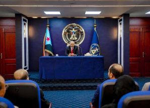 الرئيس الزُبيدي يعقد اجتماعًا موسعًا بقيادات المجلس الانتقالي الجنوبي