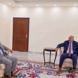 لدى لقائه محافظ البيضاء الرئيس الزُبيدي: تأمين الجنوب حجر الزاوية والمنطلق الحقيقي لأي معركة جدية لتحرير الشمال