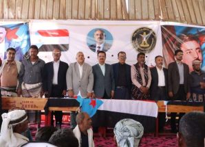 بحضور فريق التوجيه والرقابة الرئاسي… أبناء دلتا أبين يواصلون اعتصامهم المفتوح لليوم الثالث مطالبين بإعلان دولة الجنوب العربي