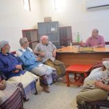 انتقالي شبام والسلطة المحلية يبحثان سبل تحسين الأوضاع الخدمية وتعزيز الاستقرار بالمديرية