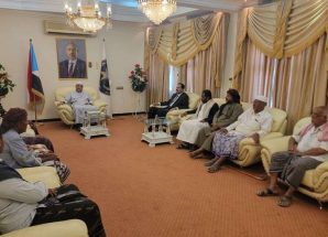 الكثيري يطّلع على نشاط القطاع الزراعي بوادي وصحراء حضرموت