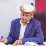 المحافظ بن الوزير يؤكد أهمية التنسيق الأمني والعسكري ويشدد: الاستقرار ركيزة التنمية ومسؤولية الجميع