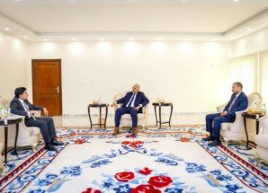 الرئيس الزُبيدي يشدد على أهمية تبني حلول مستدامة لأزمة المياه