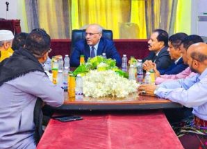 رئيس الجمعية الوطنية يطَّلع على أوضاع مؤسسة الكهرباء بوادي حضرموت