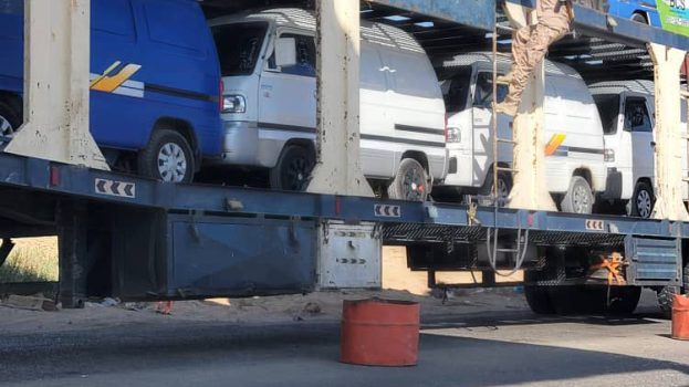 القوات المسلحة الجنوبية تؤمّن المدخل الشرقي لوادي وصحراء حضرموت وتباشر تفتيشًا دقيقًا للمركبات