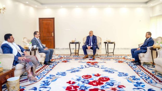 الرئيس الزُبيدي يطّلع على المخطط الإنشائي لمشروع مركز المؤتمرات والمعارض بمحافظة #شبوة