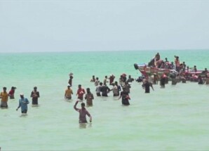 عودة 51 صياداً يمنياً إلى المخا بعد الإفراج عنهم من قبل السلطات الإريترية