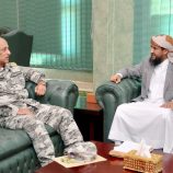 المحرّمي يبحث تعزيز قدرات خفر السواحل لمواجهة تهريب السلاح والتهديدات البحرية