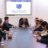 خلال لقائه بالوفد الصيني.. رئيس جامعة شبوة يعلن التوجه لإنشاء كلية للطاقة بدعم السلطة المحلية