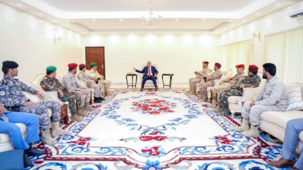 الرئيس الزُبيدي: إجراءات حضرموت والمهرة لتأمين الجنوب والوجهة نحو صنعاء