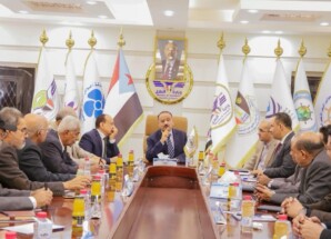 وزير النقل يعلن بأسم الوزارة والهيئات والمؤسسات والشركات التابعة لها تأييد كافة القرارات والخطوات التي اتخذها الرئيس القائد المناضل عيدروس بن قاسم الزبيدي