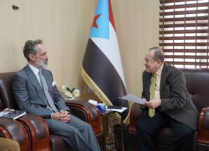 الدكتور الحاج يلتقي المنسق المقيم للأمم المتحدة في بلادنا