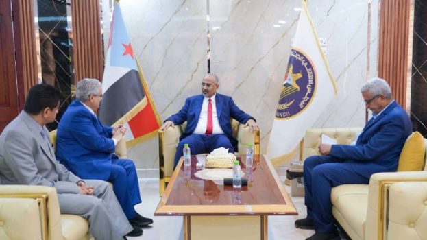 الرئيس الزُبيدي يؤكد حرص مجلس القيادة الرئاسي على تطوير أداء الأجهزة الأمنية وبناء قدراتها